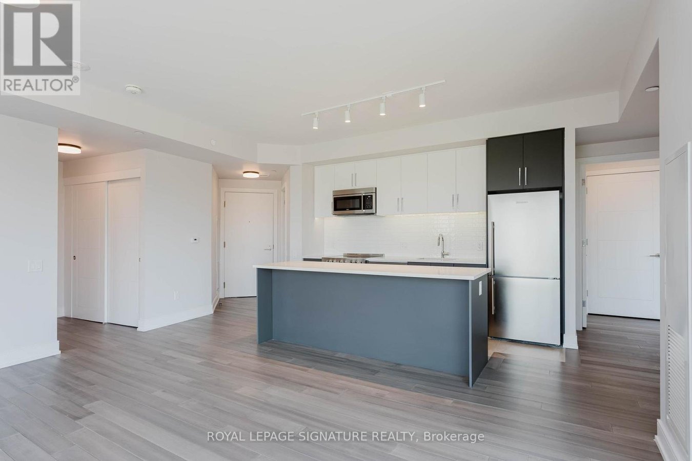 607 - 2525 BATHURST STREET - Photo 2
