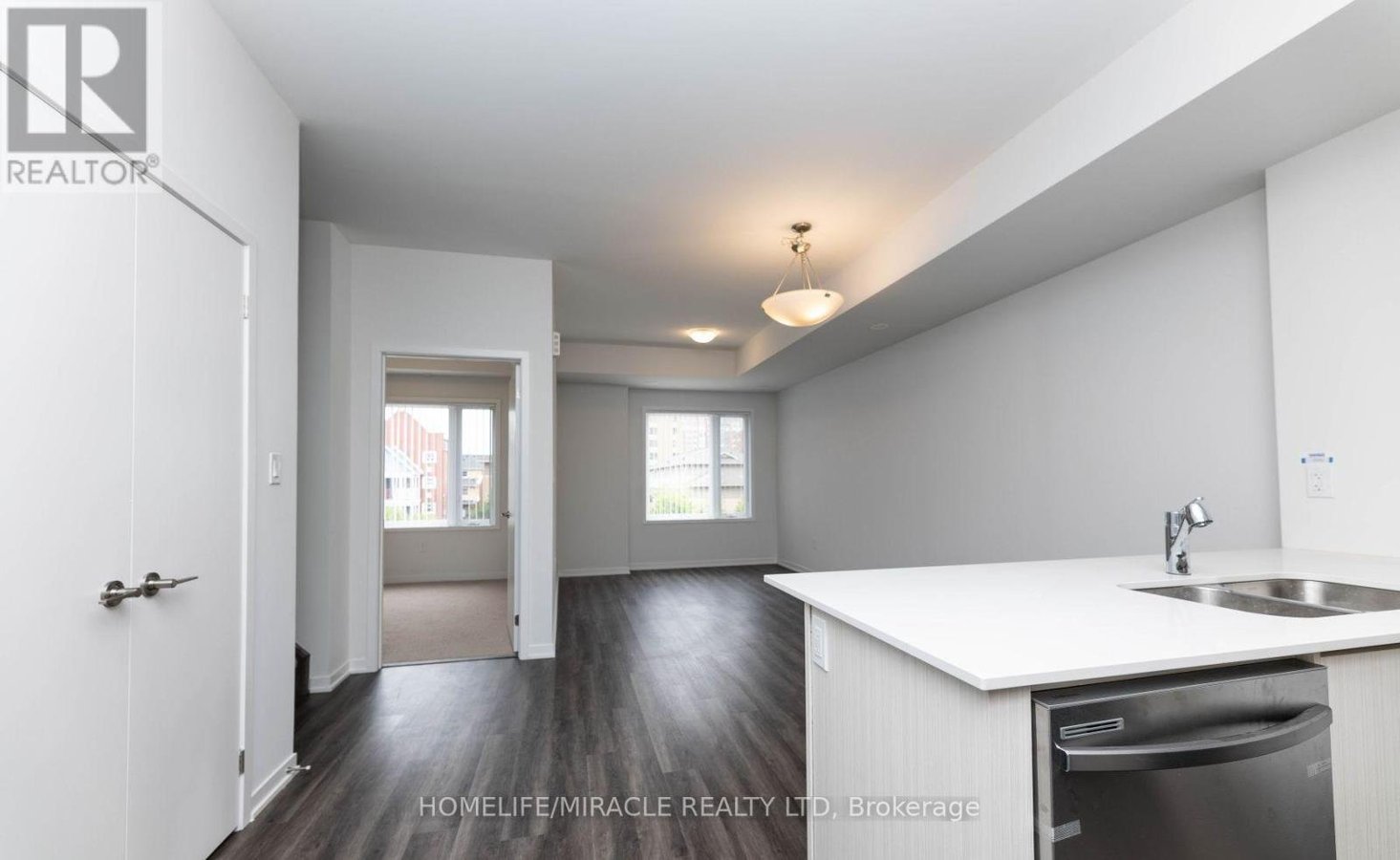 166 - 20 LLOYD JANE LANE - Photo 4