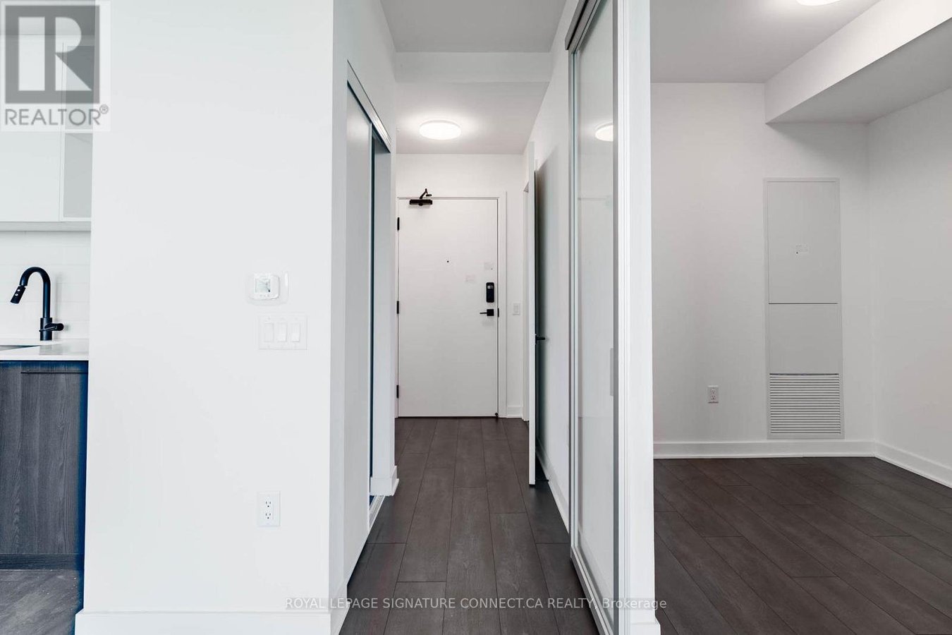 815 - 1185 DUPONT STREET - Photo 10