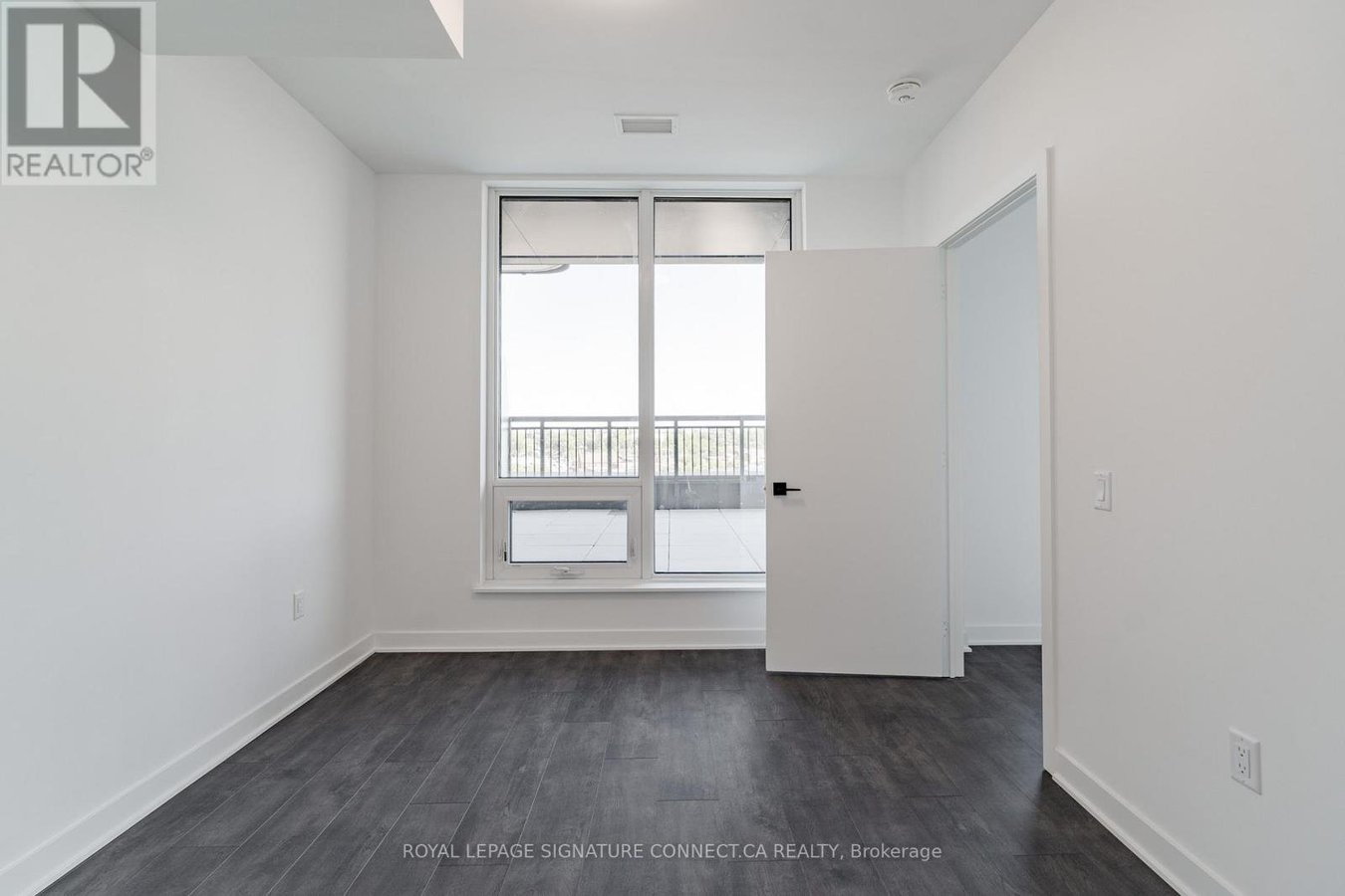 815 - 1185 DUPONT STREET - Photo 13