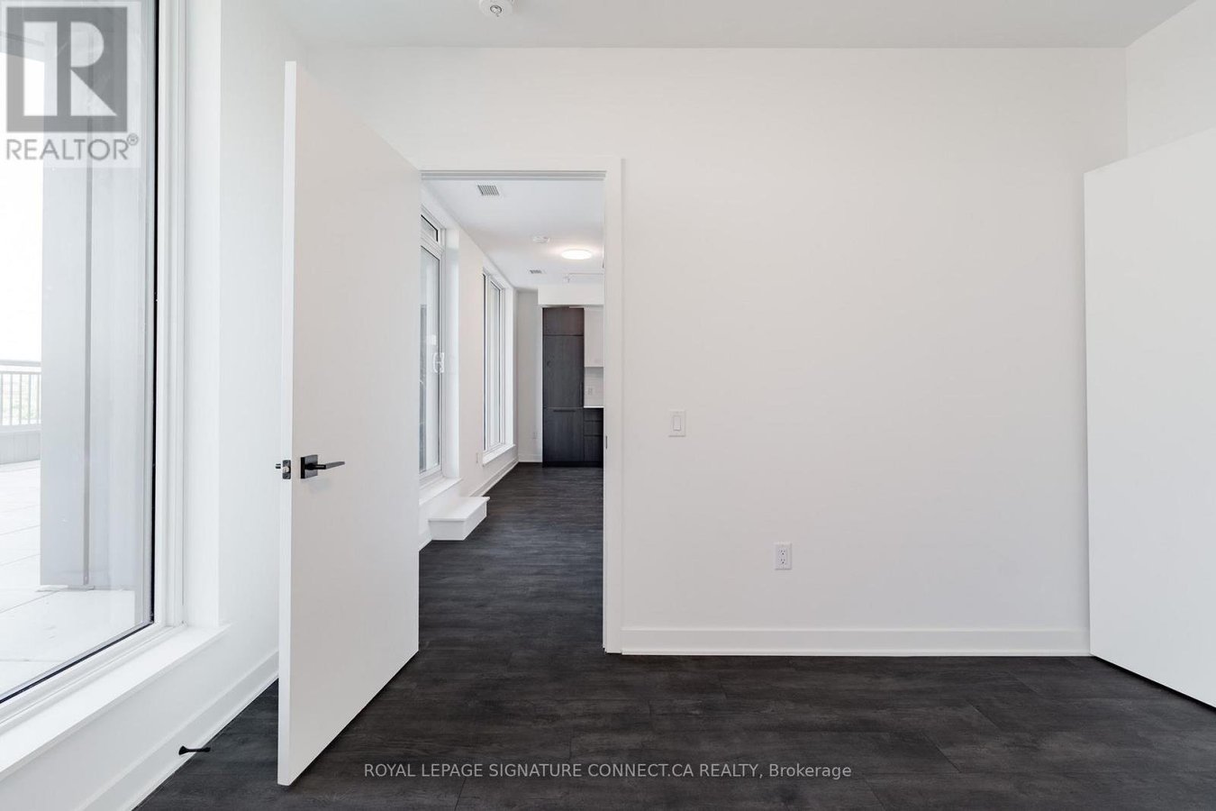815 - 1185 DUPONT STREET - Photo 14
