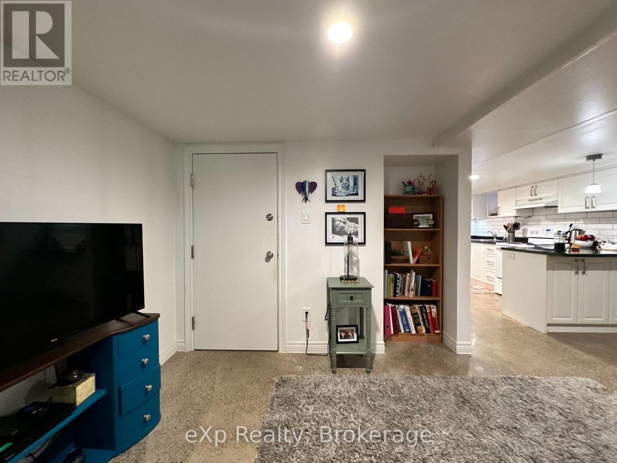3 - 36 SECOND STREET - Photo 2