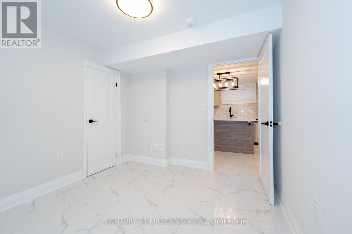 B - 31 MARIPOSA AVENUE - Photo 6