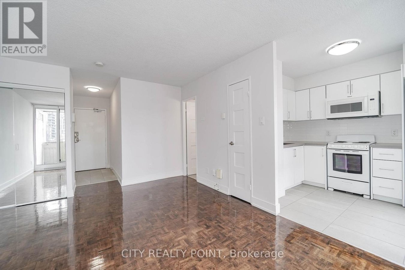 2103 - 33 ISABELLA STREET - Photo 2