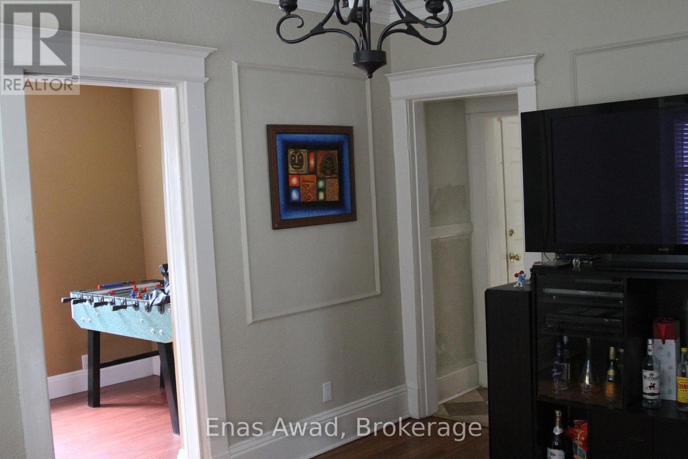 738 MANNING AVENUE - Photo 4