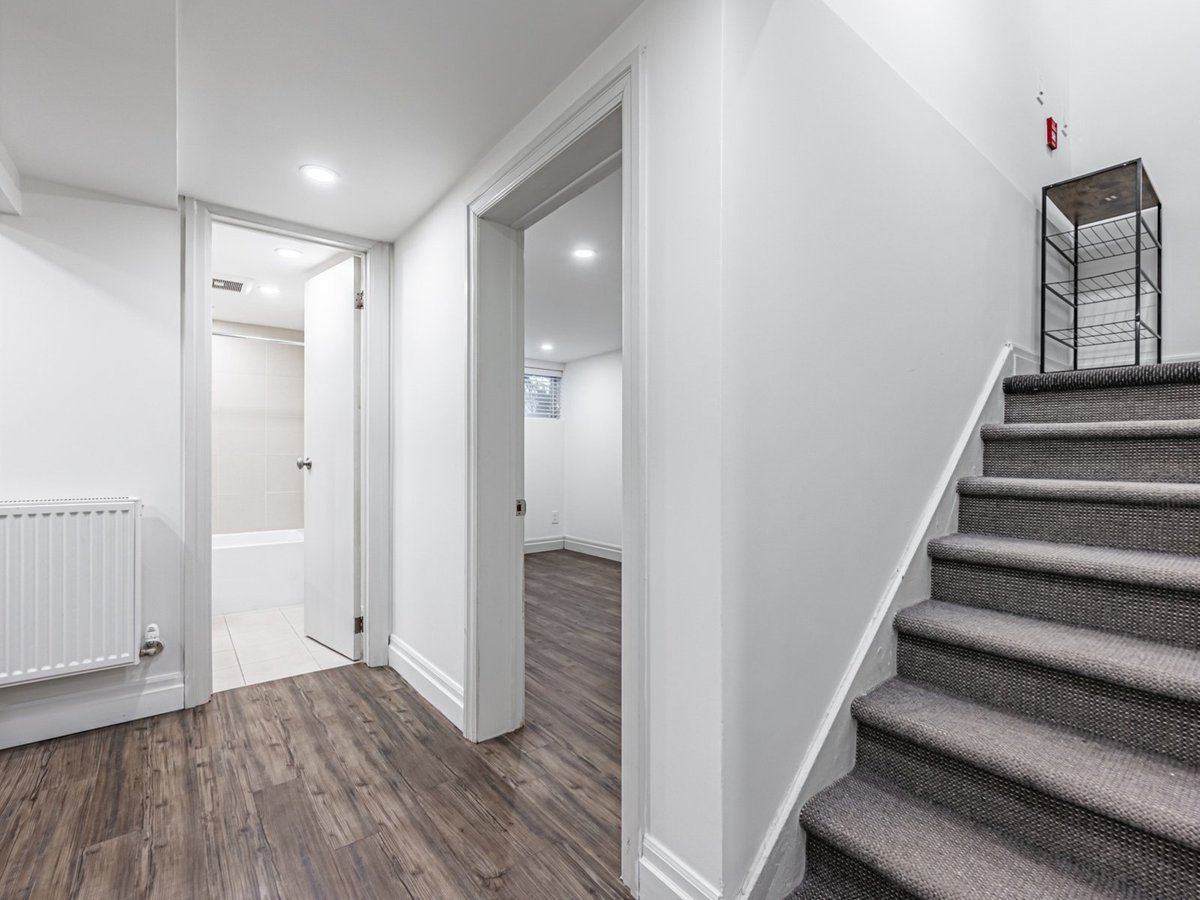 46 Wells Street - Photo 3