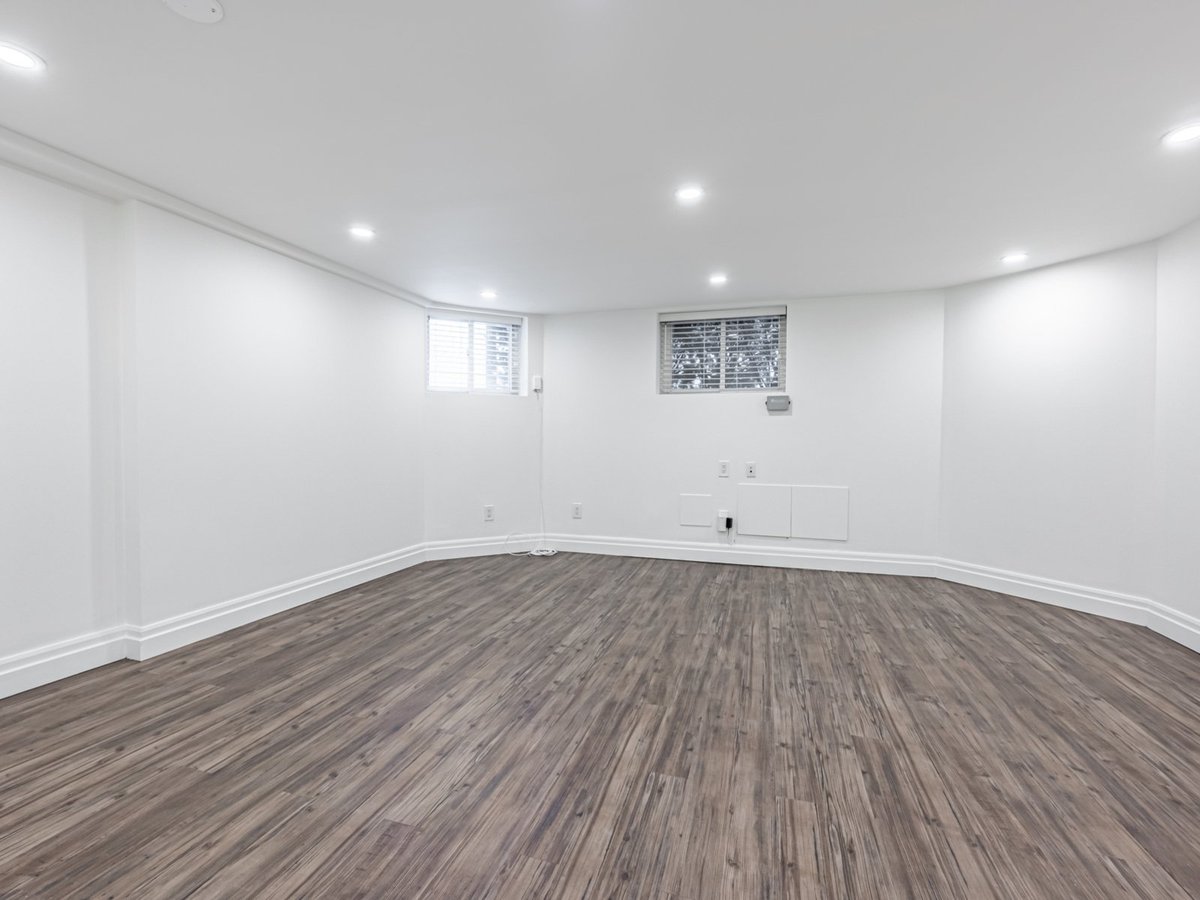 46 Wells Street - Photo 11