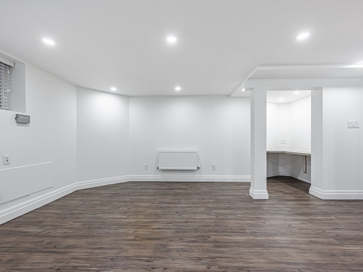 46 Wells Street - Photo 13