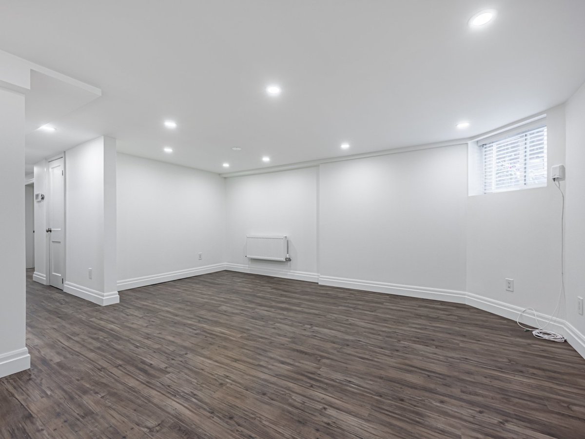46 Wells Street - Photo 15