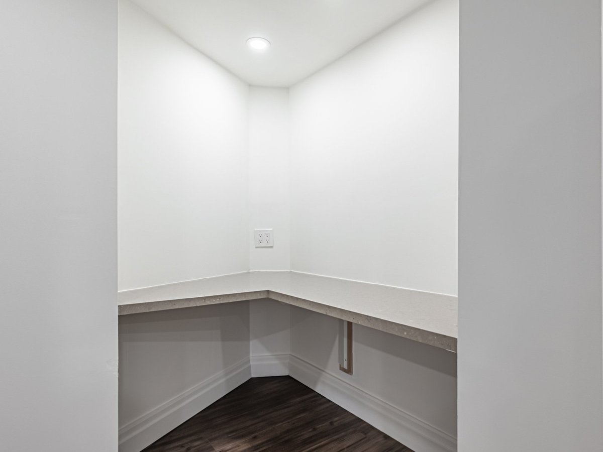 46 Wells Street - Photo 17