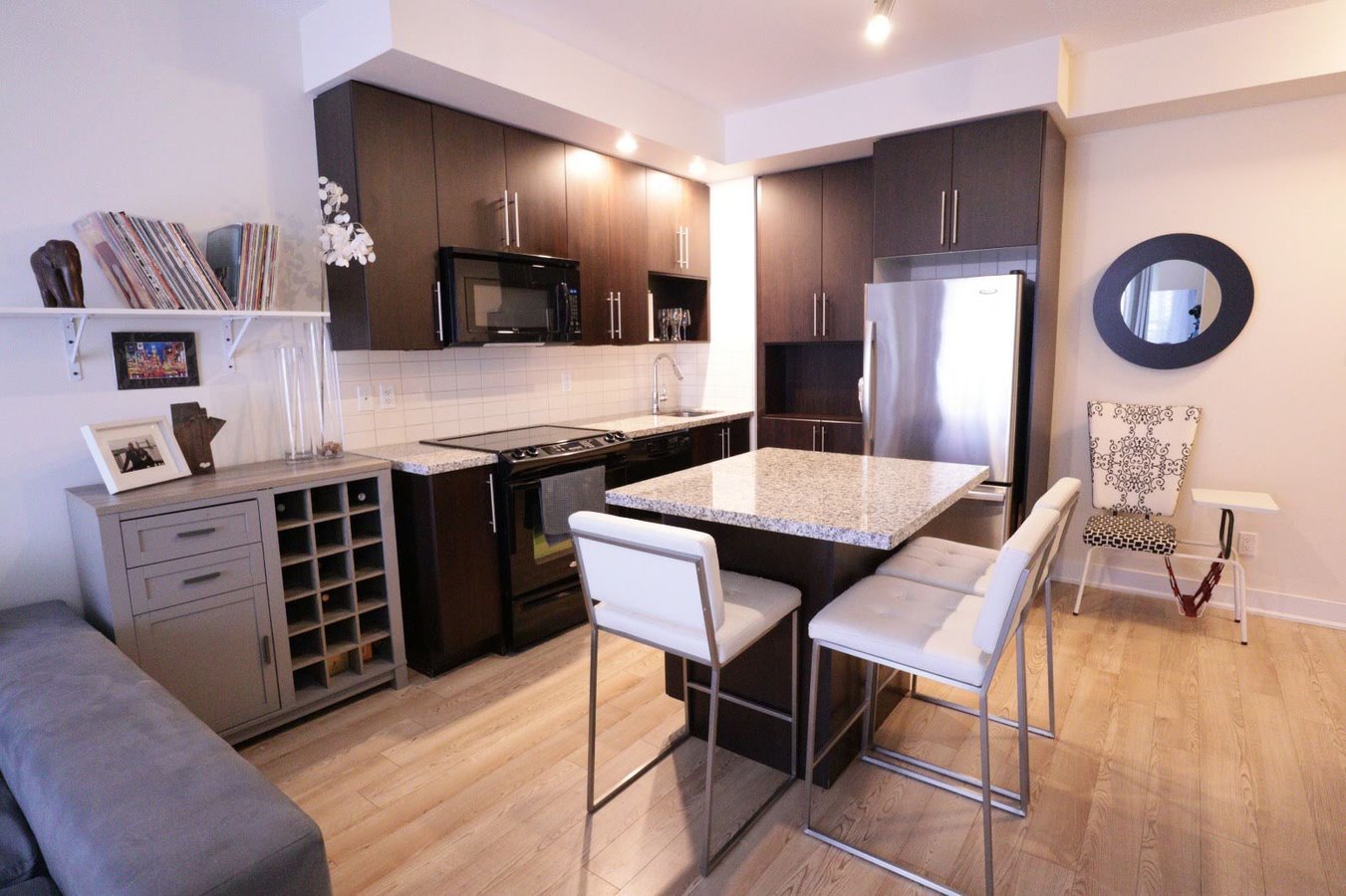 28 Linden Street - Photo 3