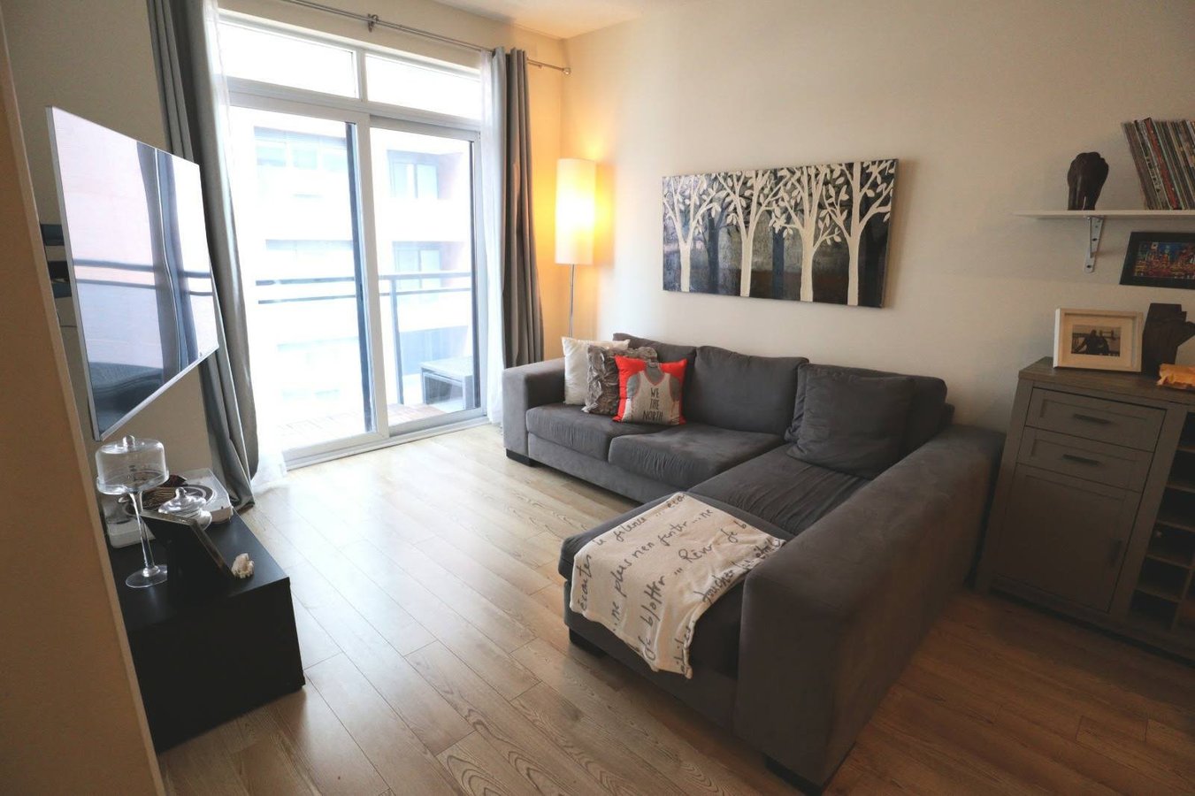 28 Linden Street - Photo 2