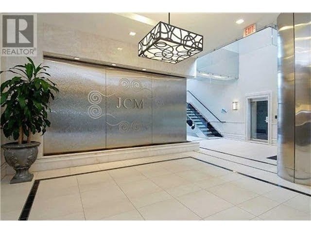28 Linden Street - Photo 10