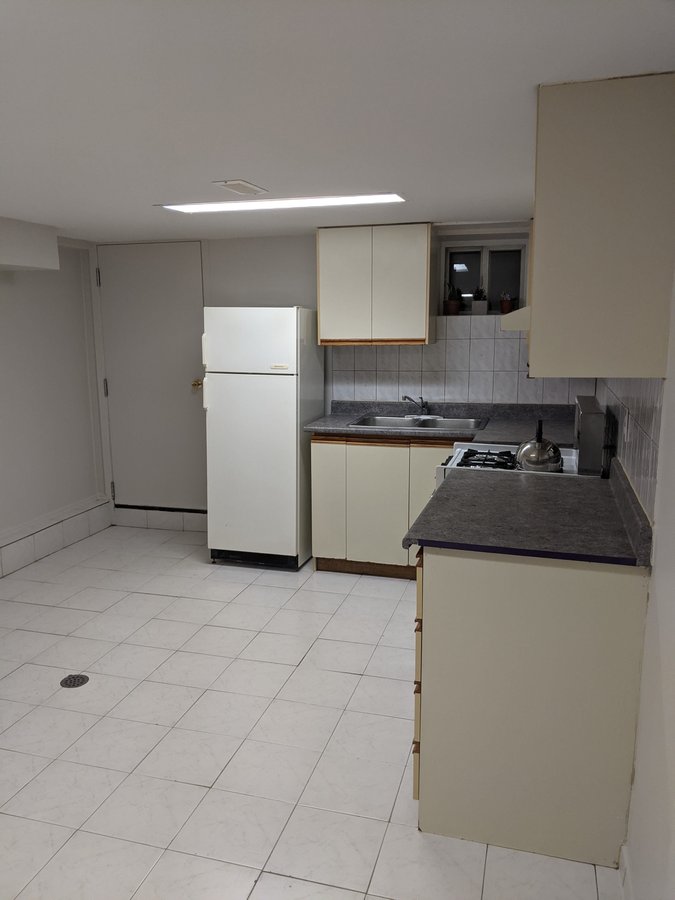 63 Boon Avenue - Photo 2