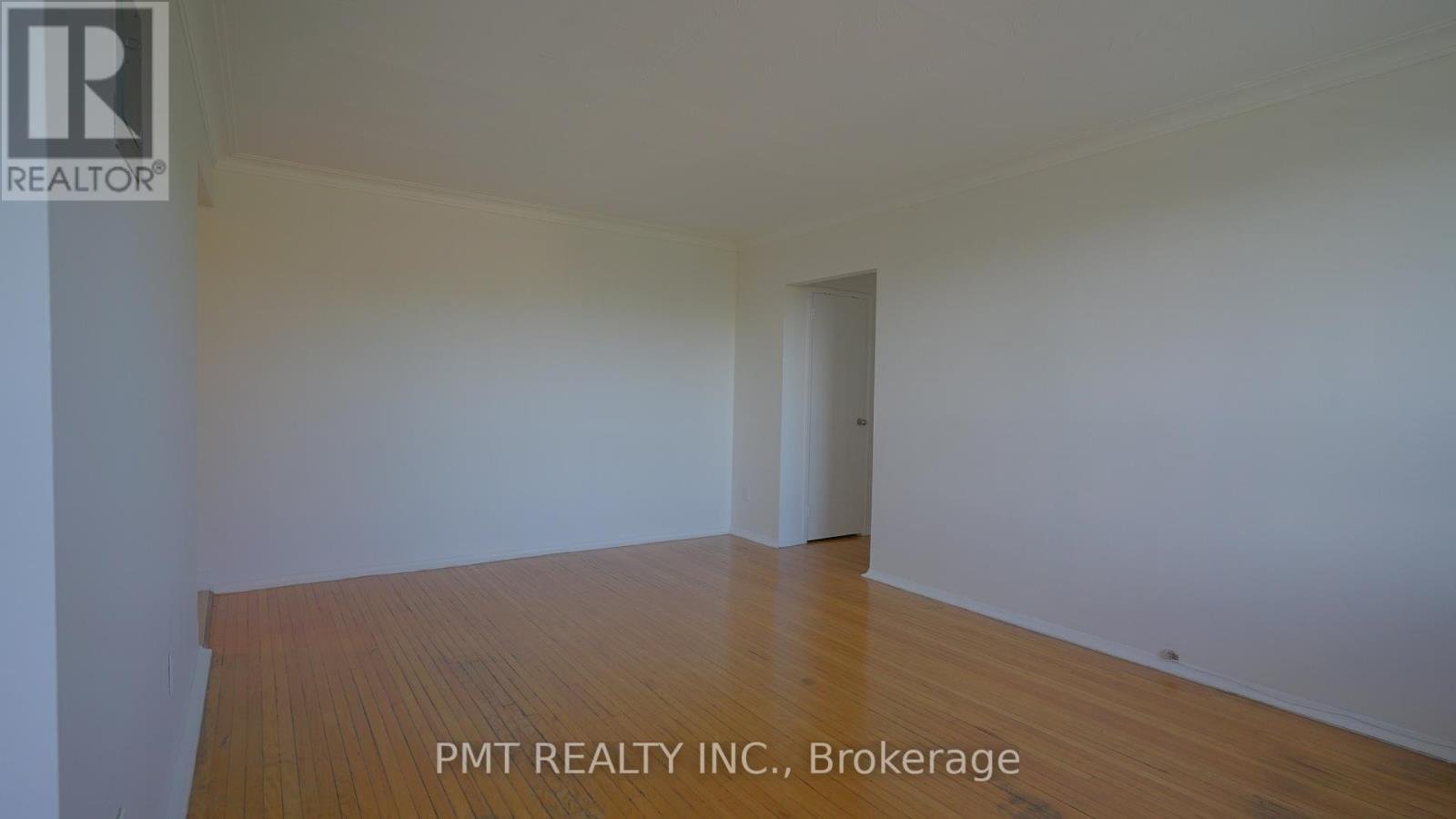7 - 137 BROOKHAVEN DRIVE - Photo 3