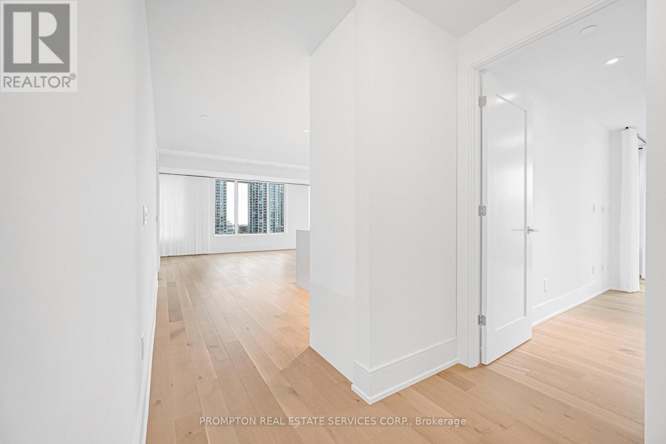 908 - 455 WELLINGTON STREET W - Photo 10