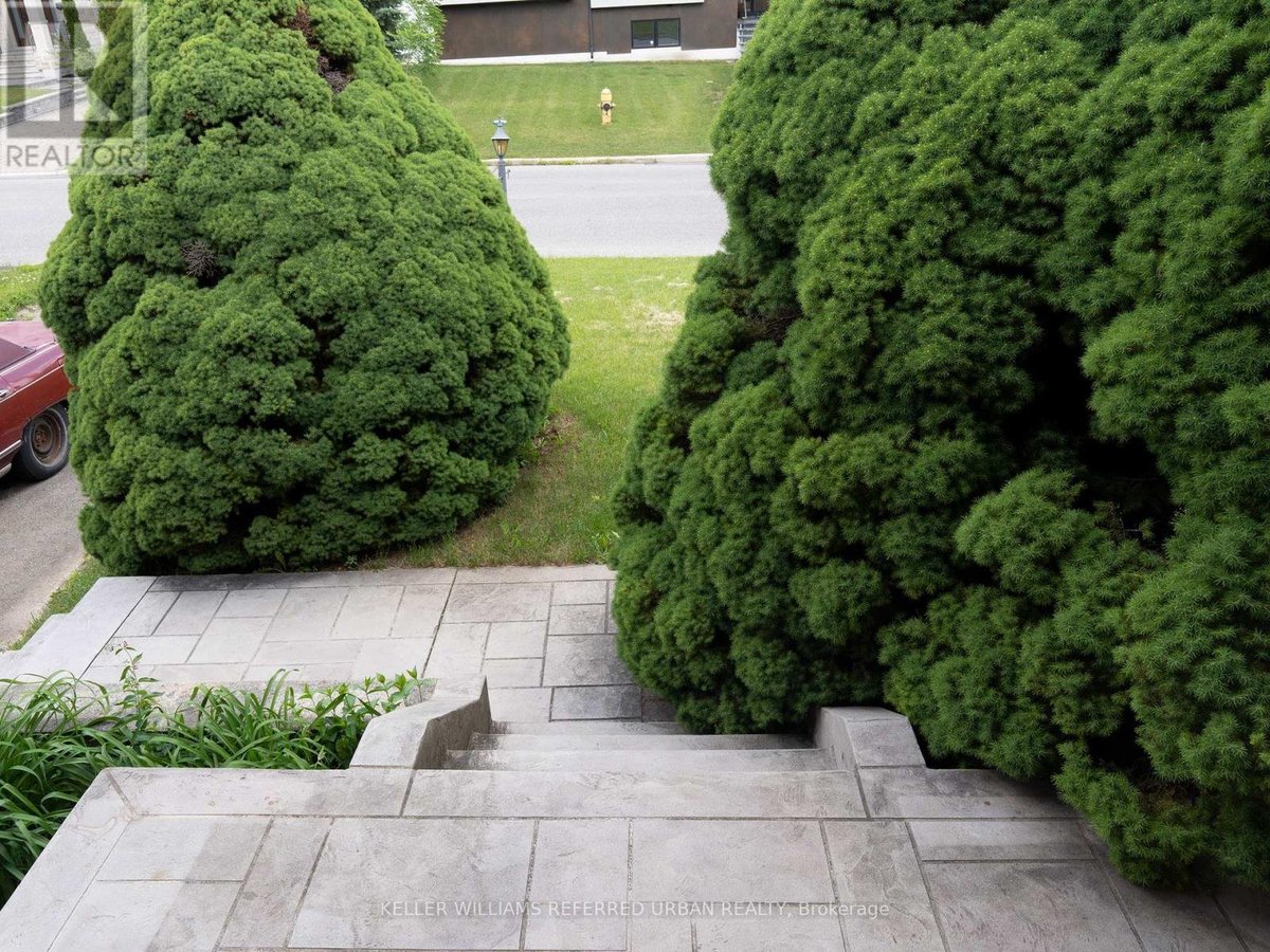 153 NEWTON DRIVE - Photo 11
