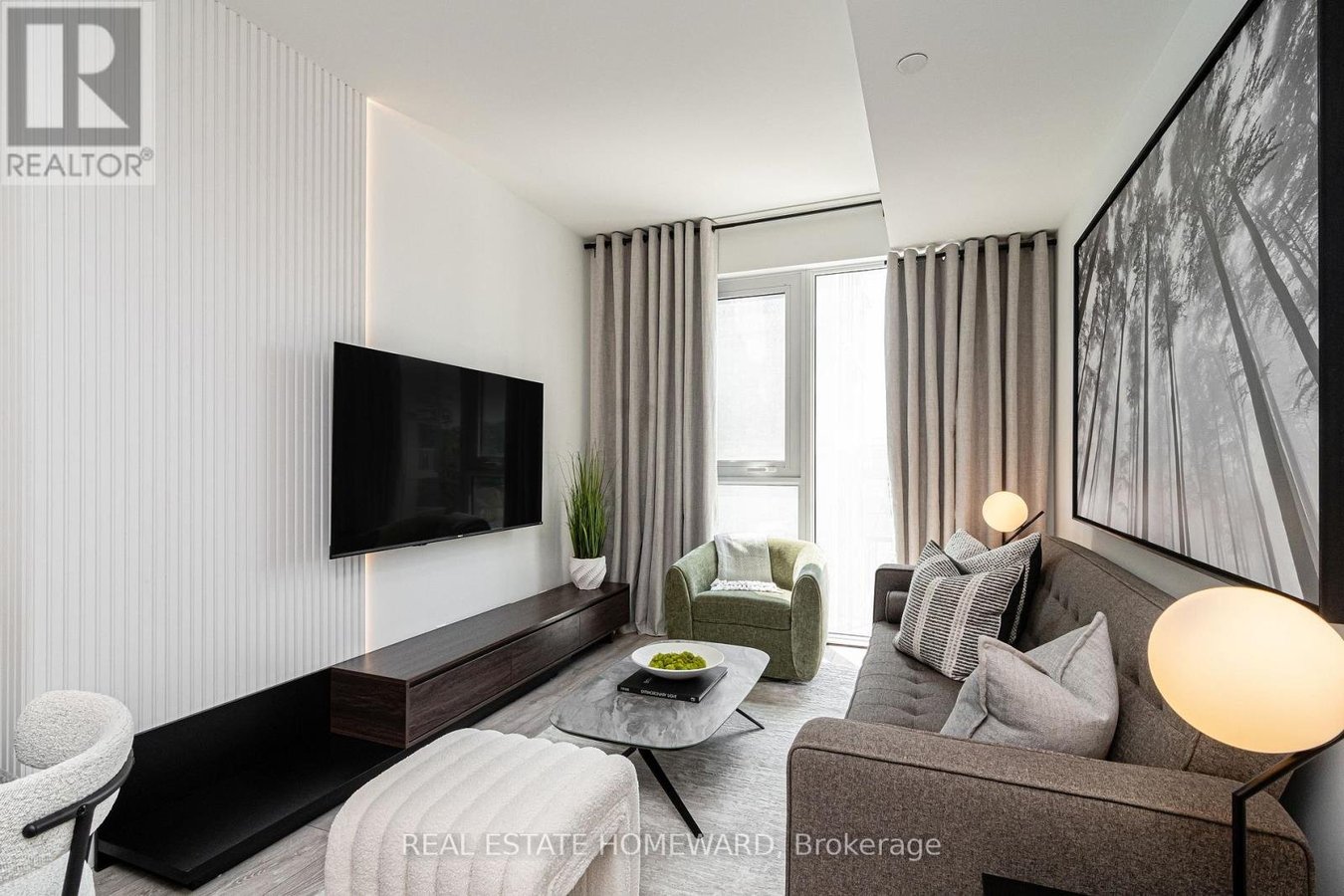 502 - 2020 BATHURST STREET - Photo 1