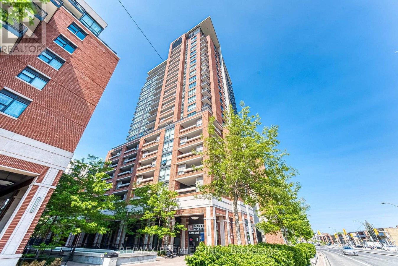 2013 - 800 LAWRENCE AVENUE W - Photo 1