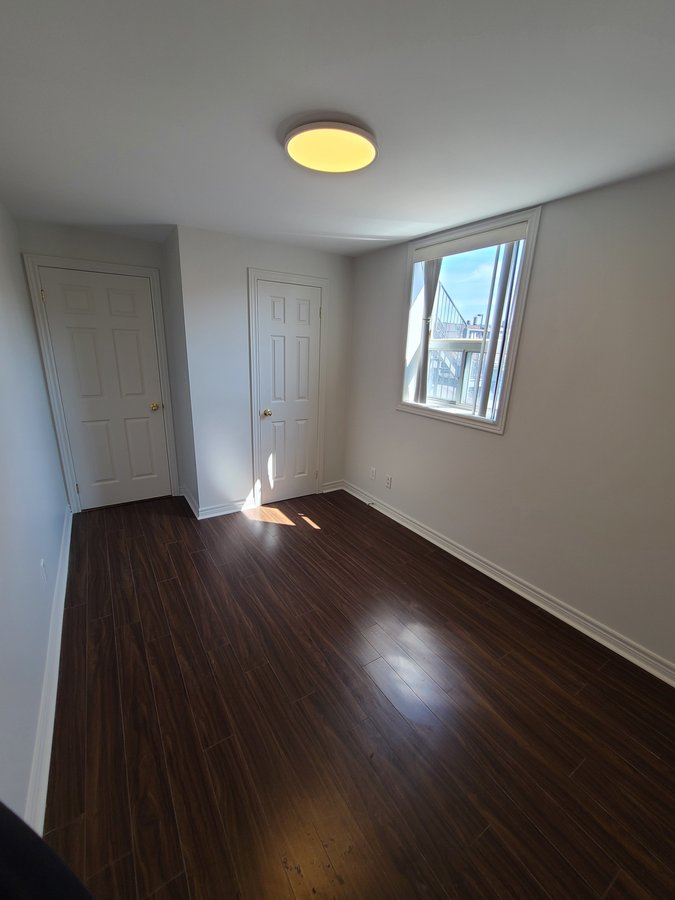 213 Ossington Avenue - Photo 5
