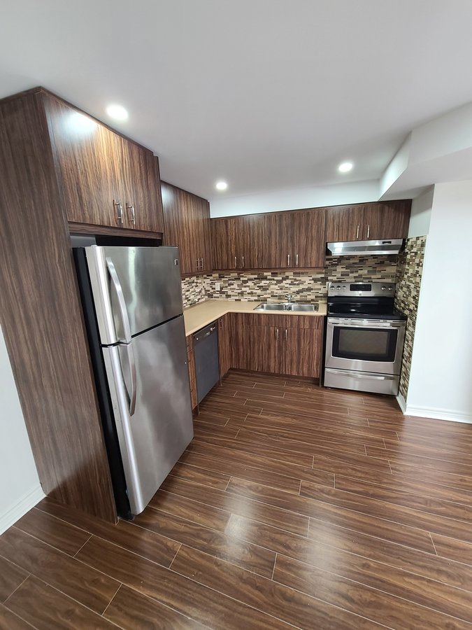 213 Ossington Avenue - Photo 3