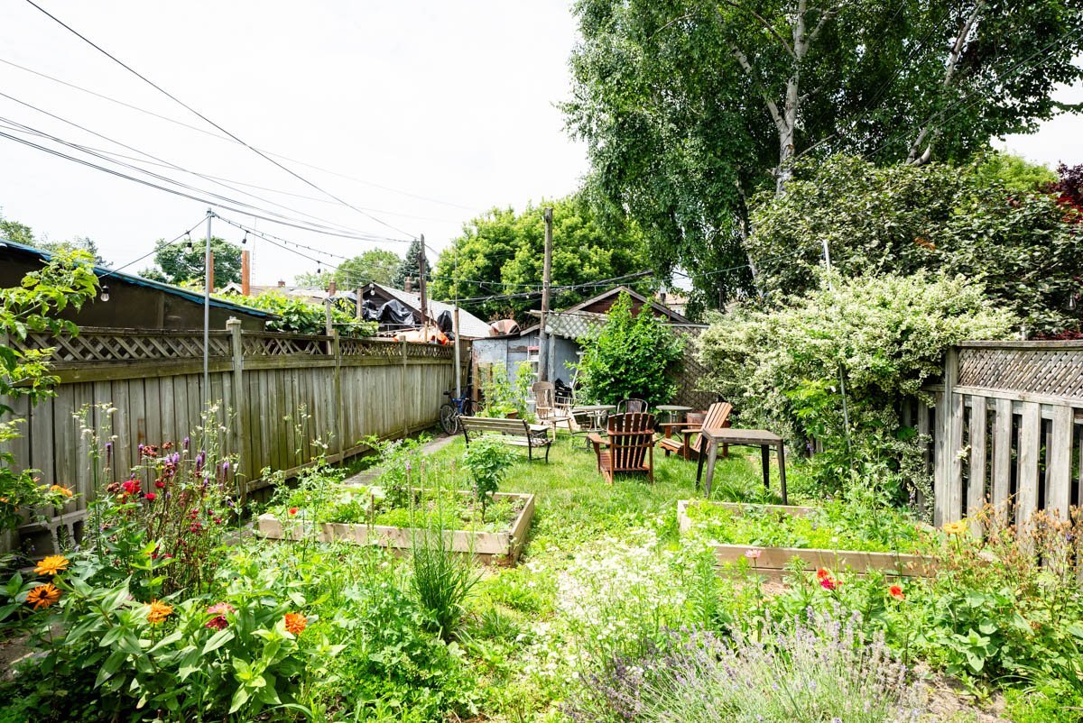 184 Franklin Avenue - Photo 2