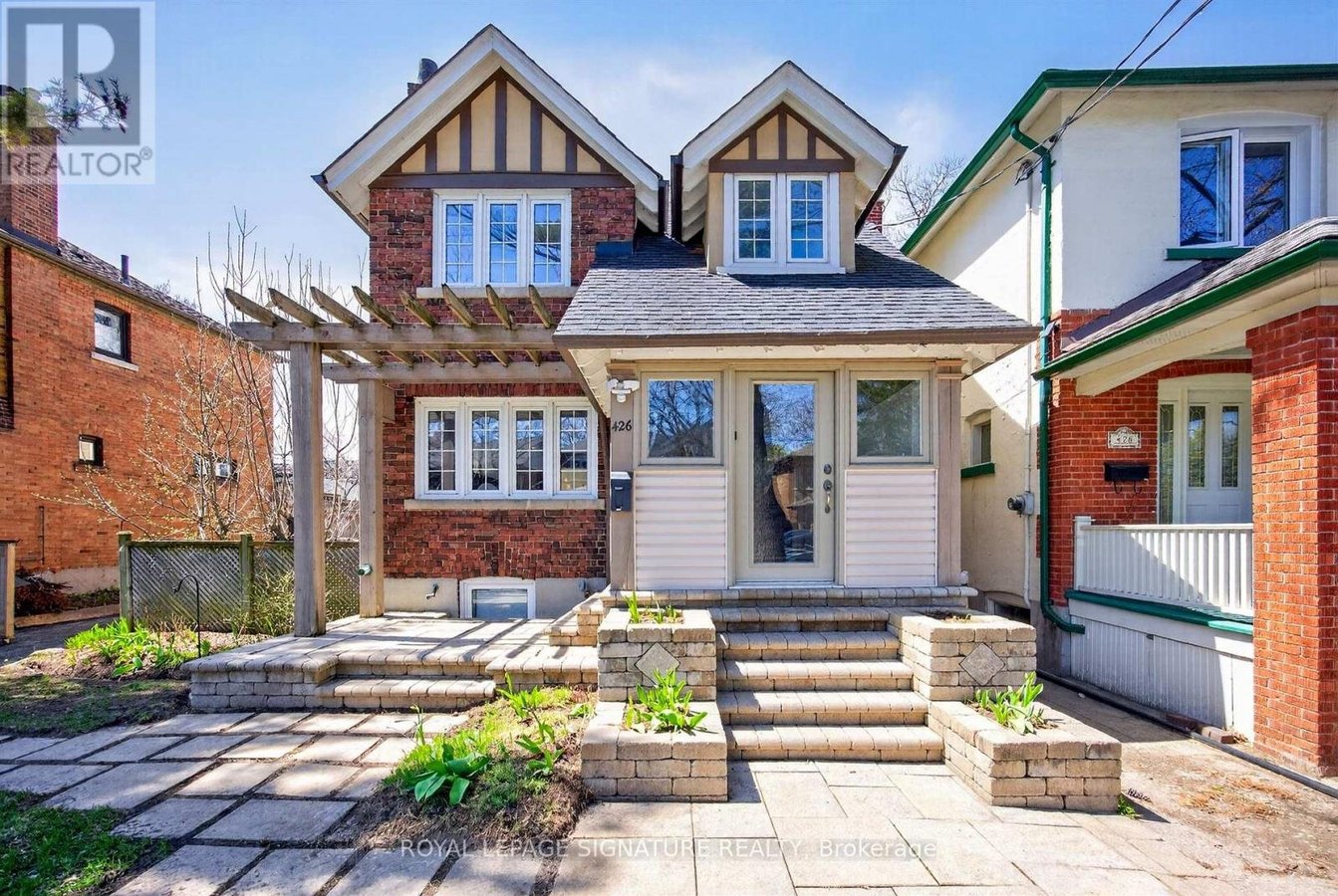 426 ARMADALE AVENUE - Photo 2