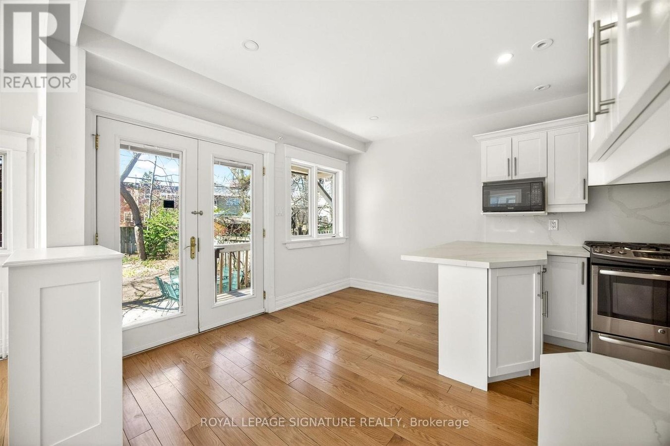 426 ARMADALE AVENUE - Photo 16