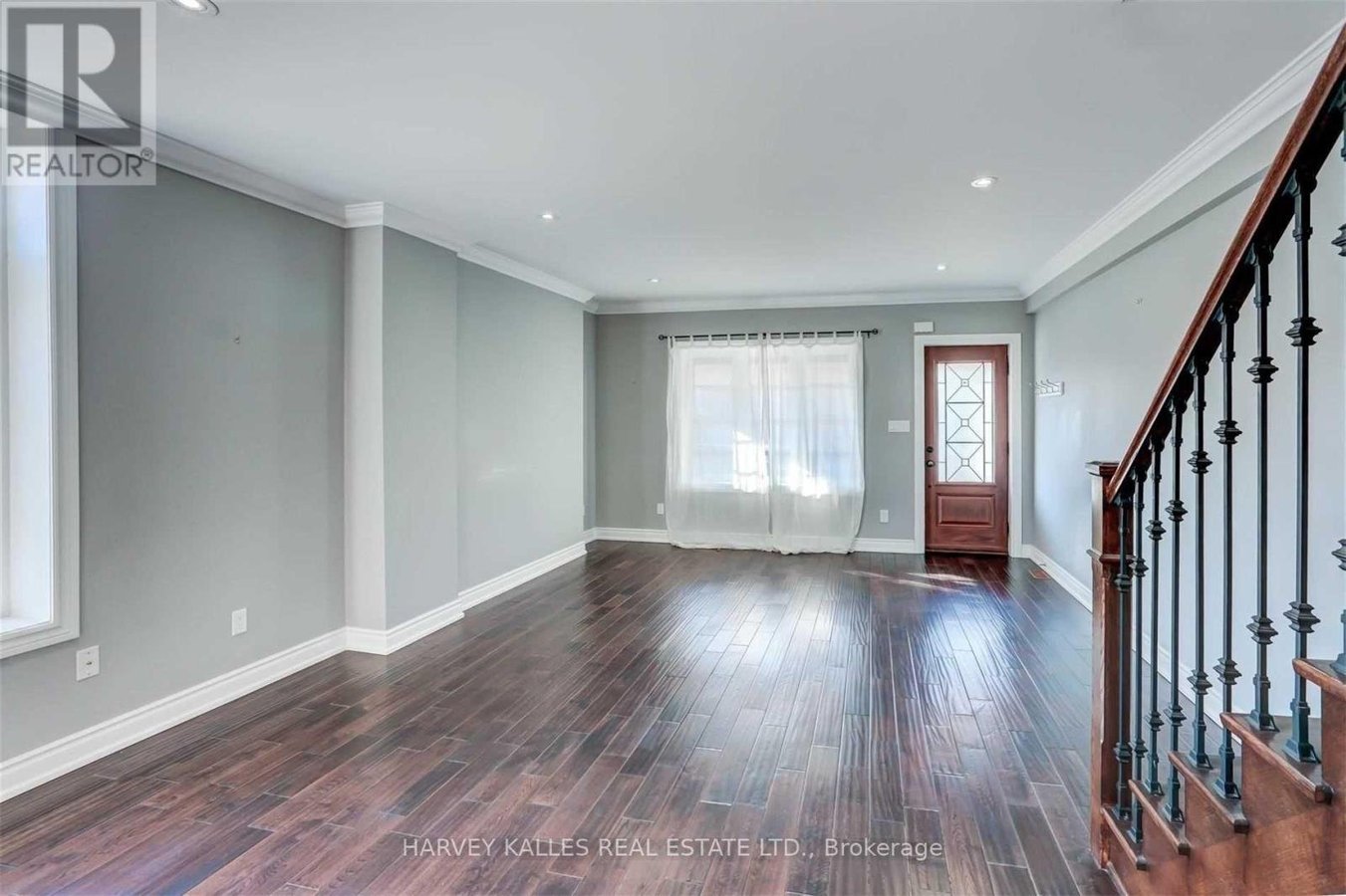 58 SANDFORD AVENUE - Photo 6