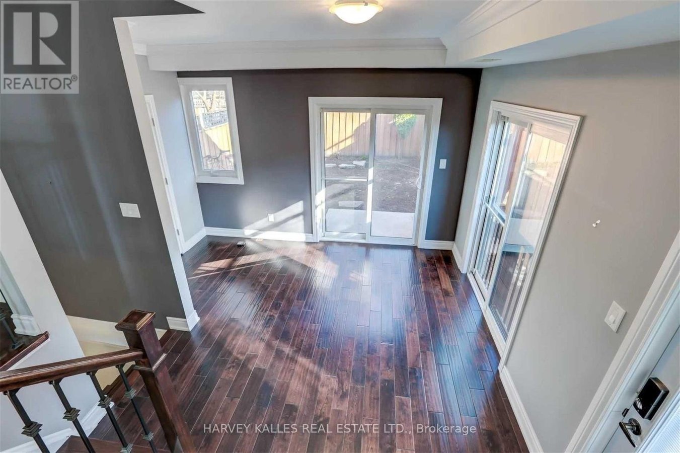 58 SANDFORD AVENUE - Photo 12