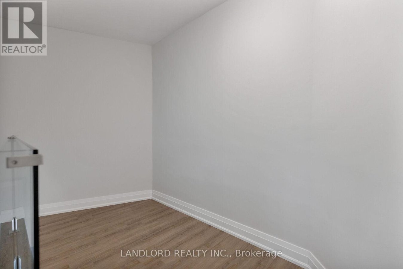 2208 - 33 HARBOUR SQUARE - Photo 22
