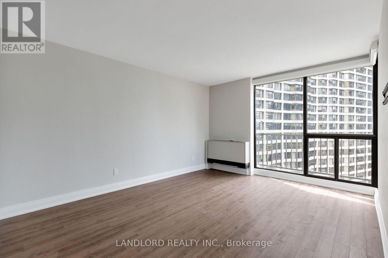 2208 - 33 HARBOUR SQUARE - Photo 25