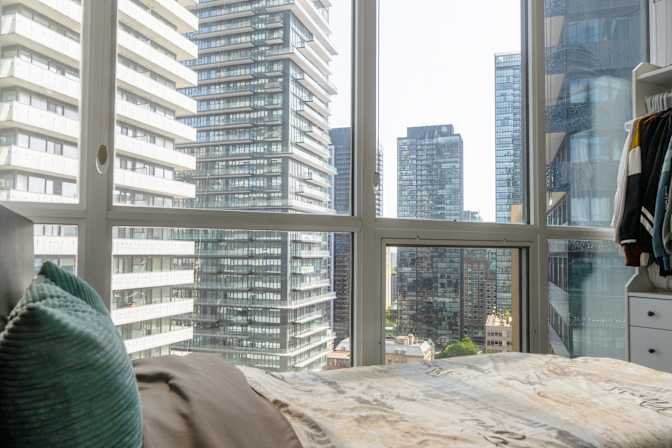 Charles Street East - Photo 3