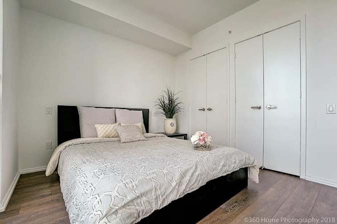 Charles Street East - Photo 5