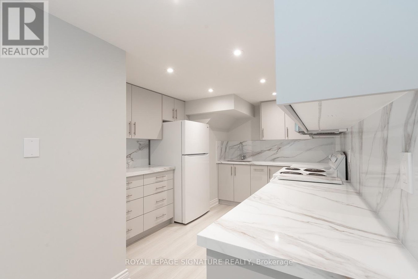 14 CANEROUTH DRIVE - Photo 3