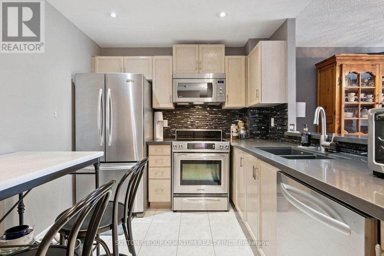 818 - 18 CONCORDE PLACE - Photo 11