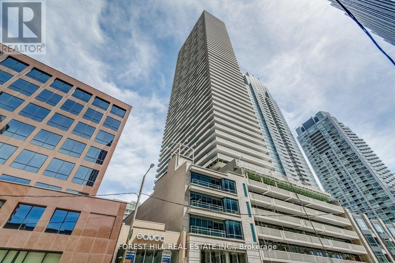 5010 - 2221 YONGE STREET - Photo 1