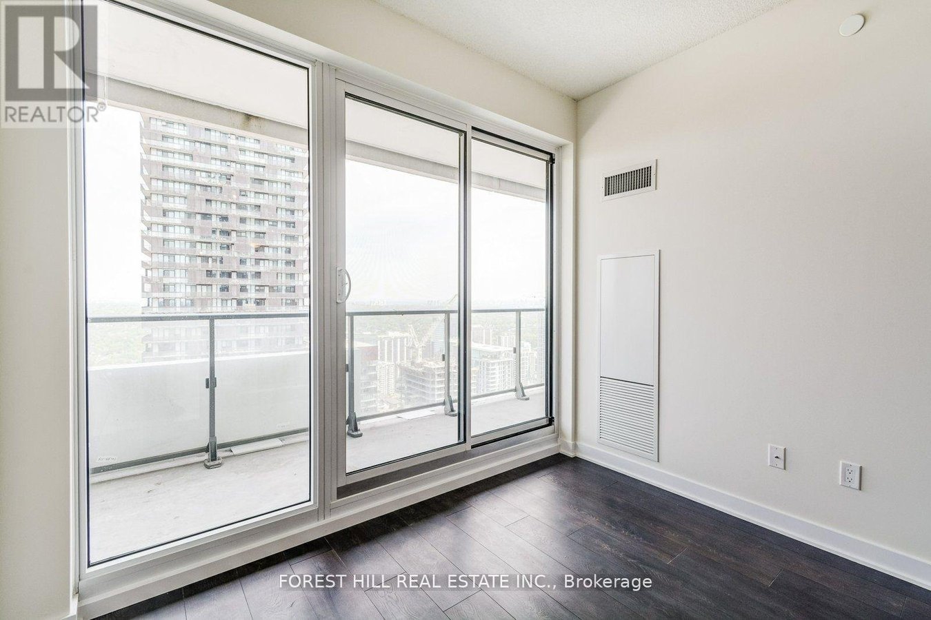 5010 - 2221 YONGE STREET - Photo 17