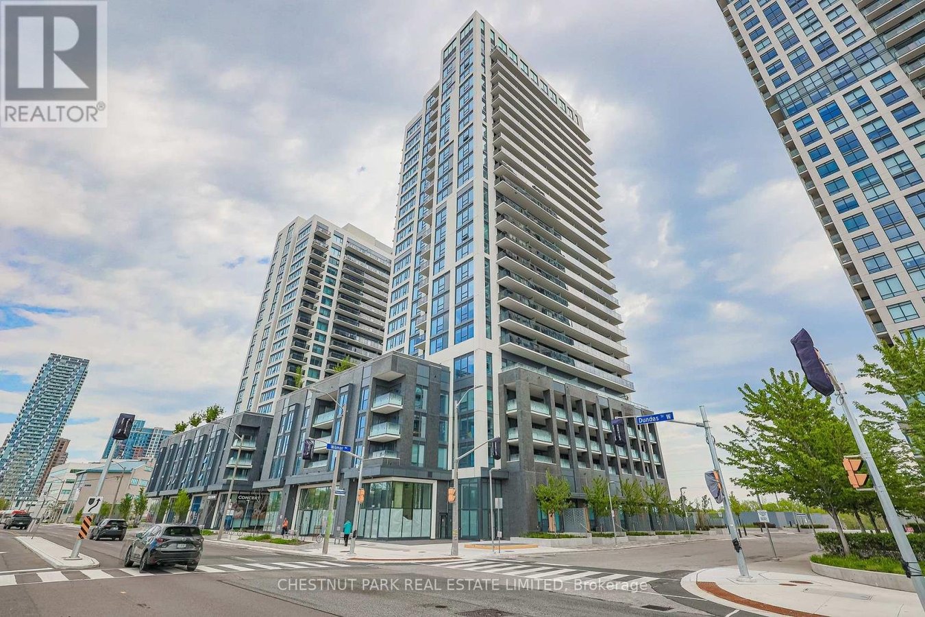 PH2402 - 30 SAMUEL WOOD WAY - Photo 2