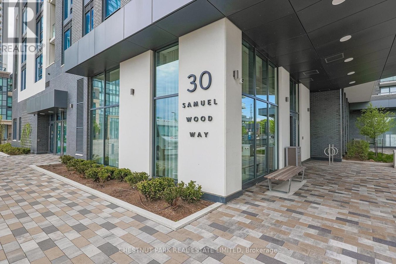 PH2402 - 30 SAMUEL WOOD WAY - Photo 3