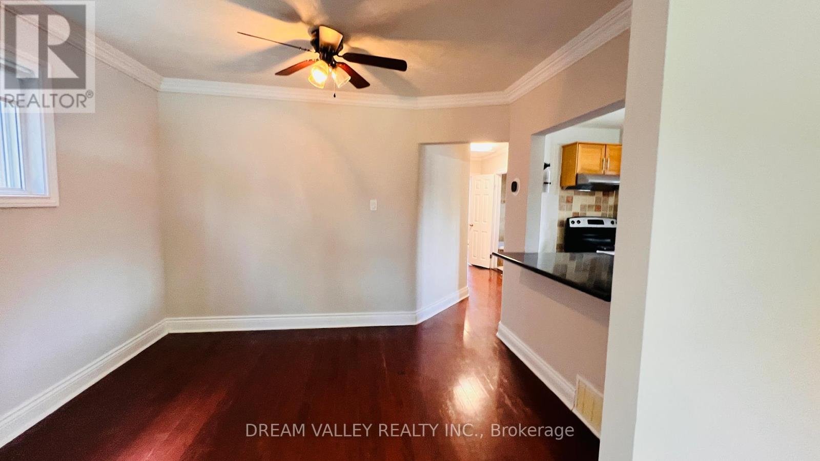 MAIN - 55 COLONIAL AVENUE - Photo 3