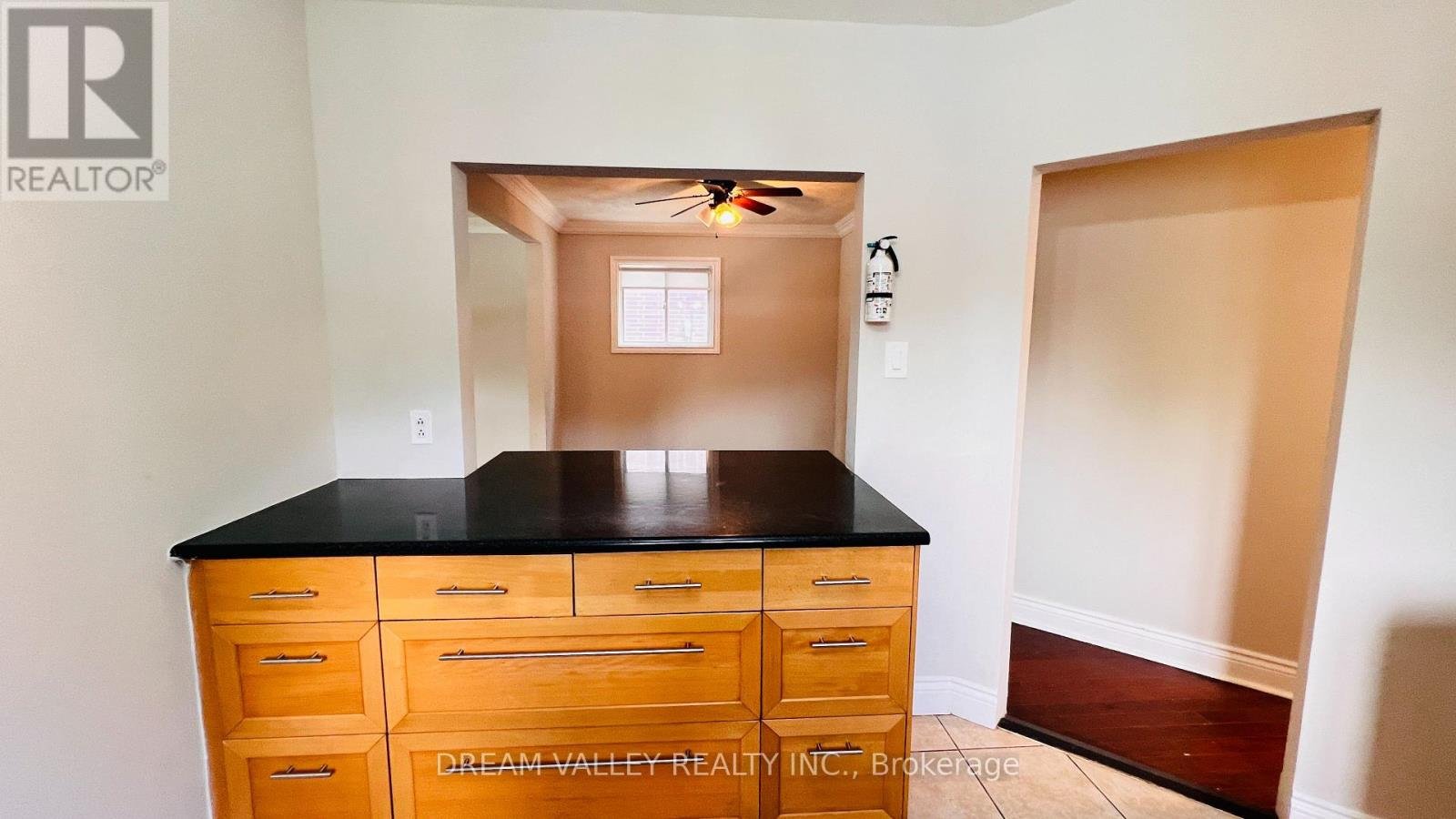 MAIN - 55 COLONIAL AVENUE - Photo 8
