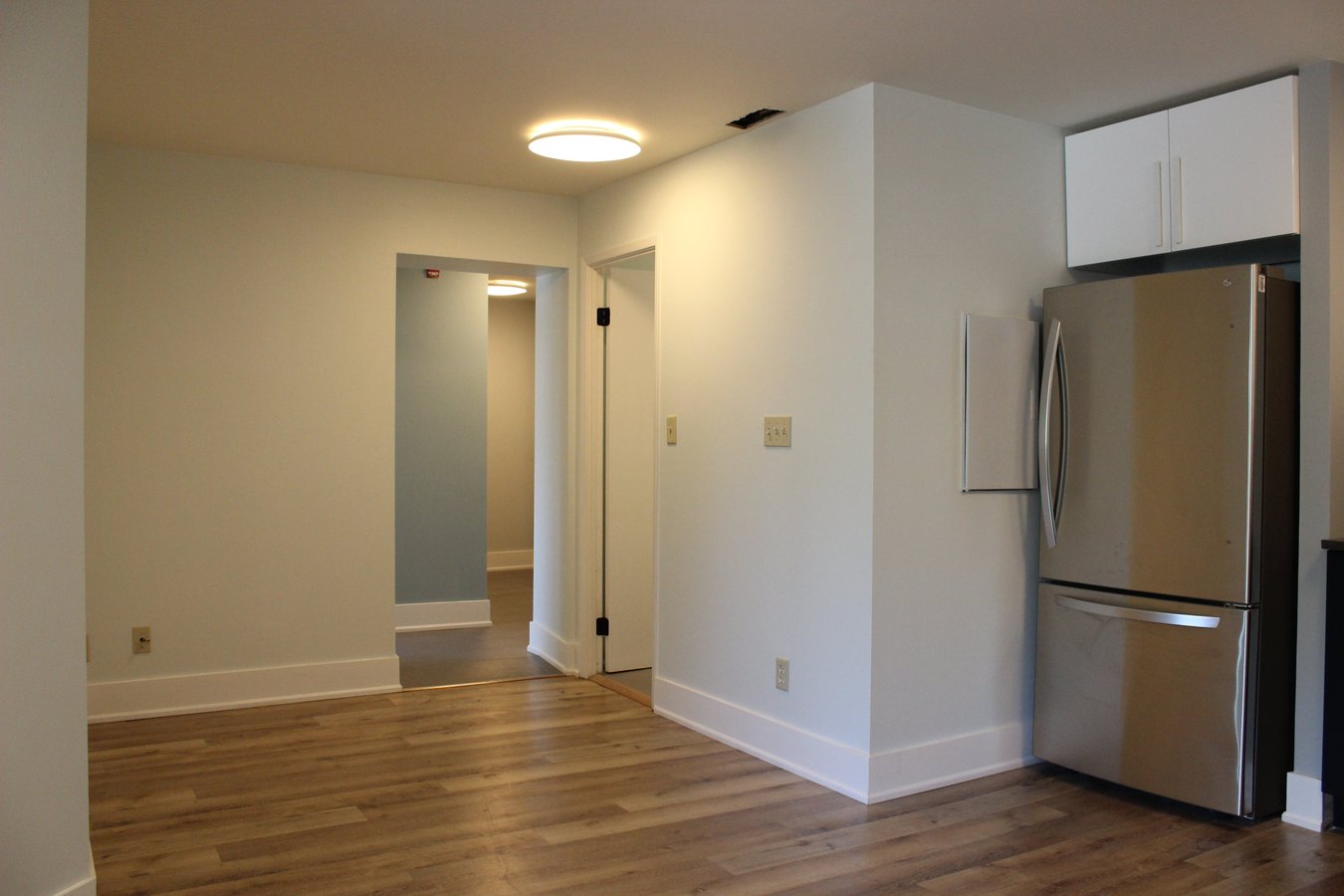 1513 Gerrard Street East - Photo 3