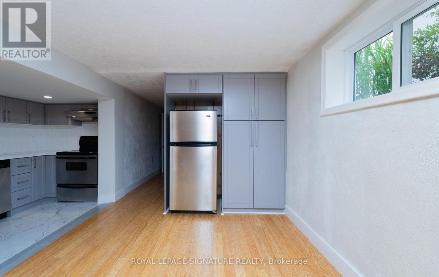 BSMT - 263 HOUNSLOW AVENUE - Photo 2