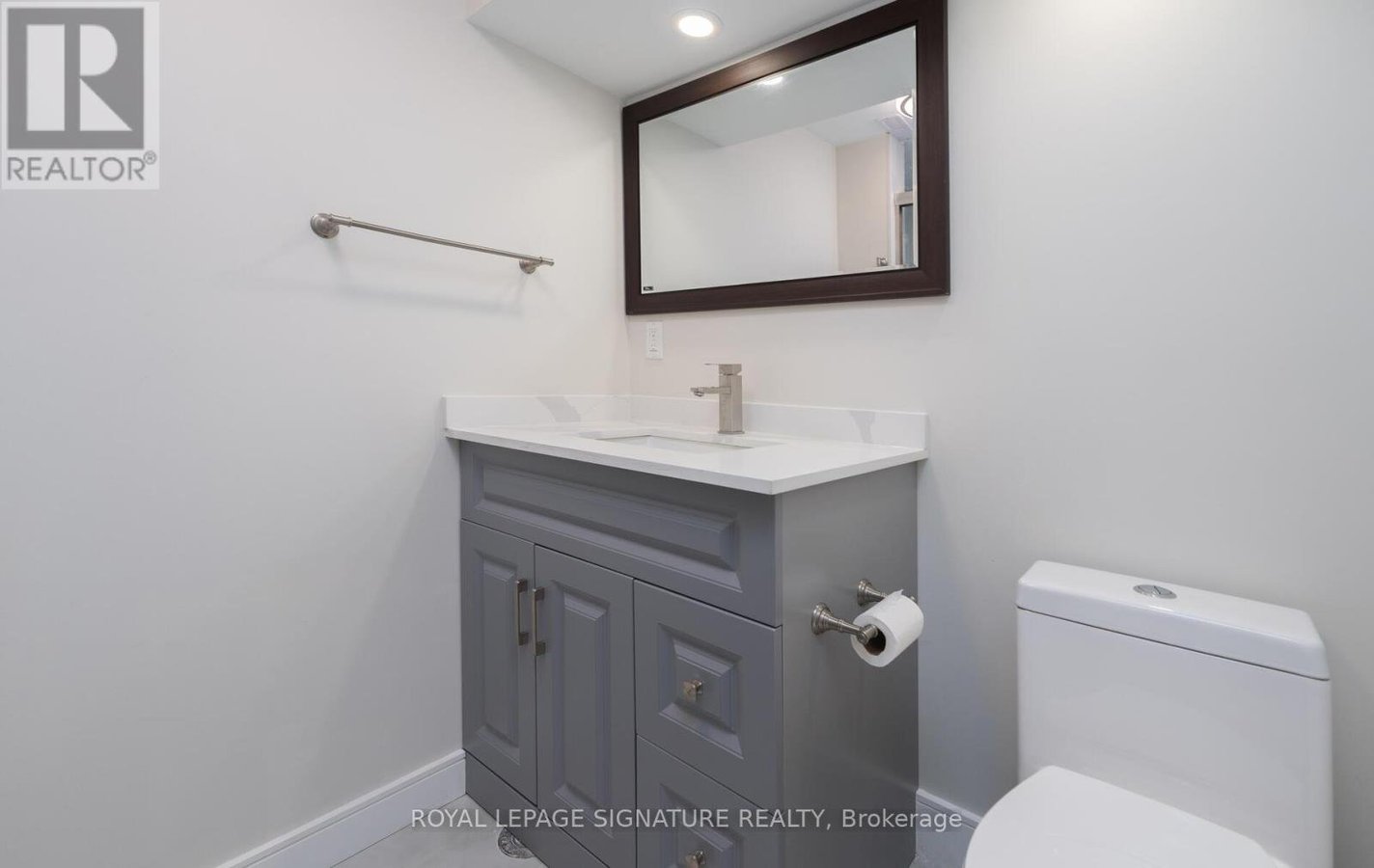 BSMT - 263 HOUNSLOW AVENUE - Photo 6