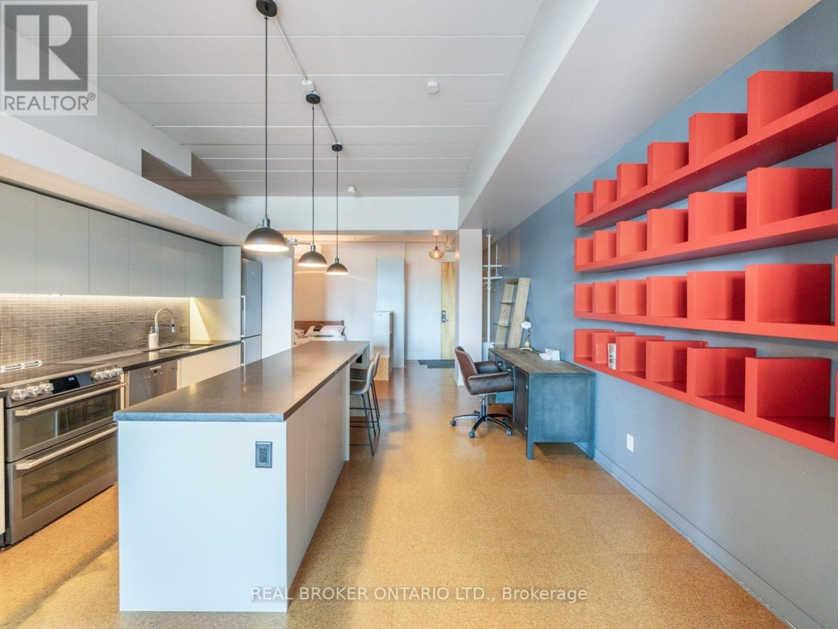 405 - 160 BALDWIN STREET - Photo 4