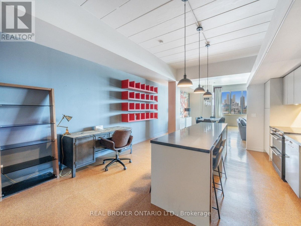 405 - 160 BALDWIN STREET - Photo 7