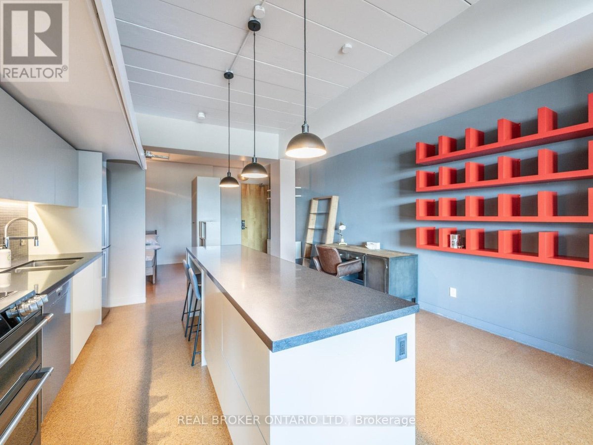 405 - 160 BALDWIN STREET - Photo 11