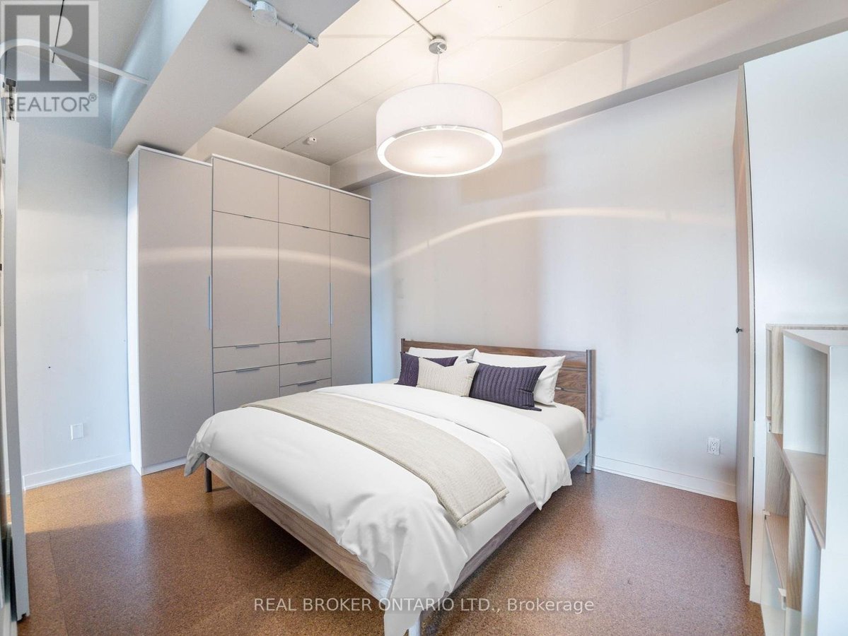 405 - 160 BALDWIN STREET - Photo 12
