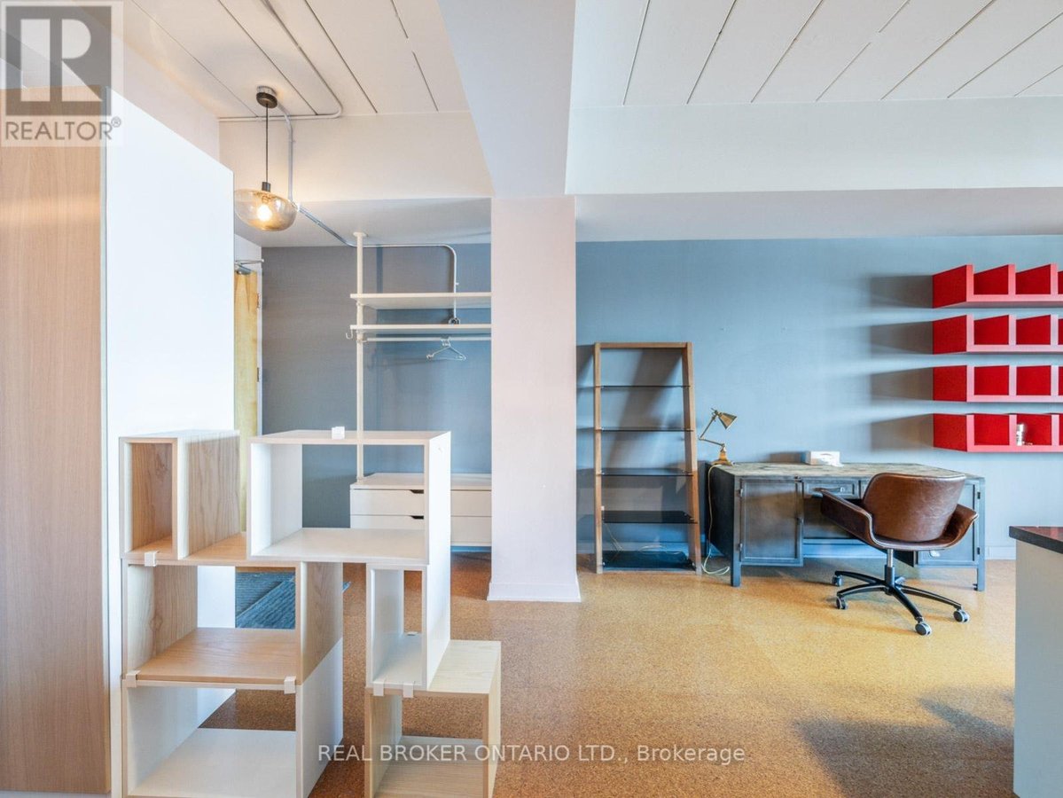 405 - 160 BALDWIN STREET - Photo 15
